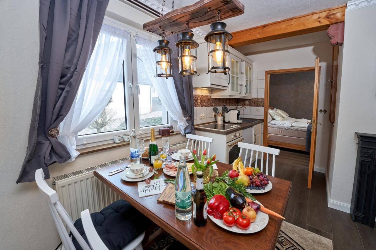 Ferienwohnungen Eifelstuben Mit Charme - Am See, Nahe Burg Ulmen Ngoại thất bức ảnh
